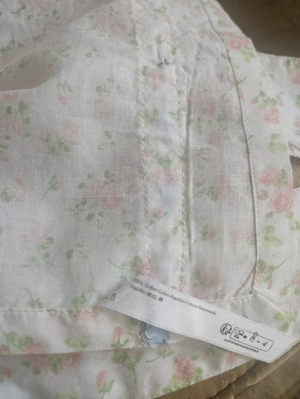 NWOT Urban Outfitters White Apron with Pink and Green Floral Print